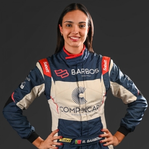 Rafaela Barbosa ruma a Ma&ccedil;&atilde;o