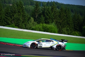 Miguel Crist&oacute;v&atilde;o entre os protagonistas no Lamborghini Super Trofeo