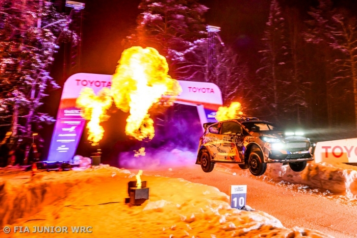 Calle Carlberg cruises clear in Sweden