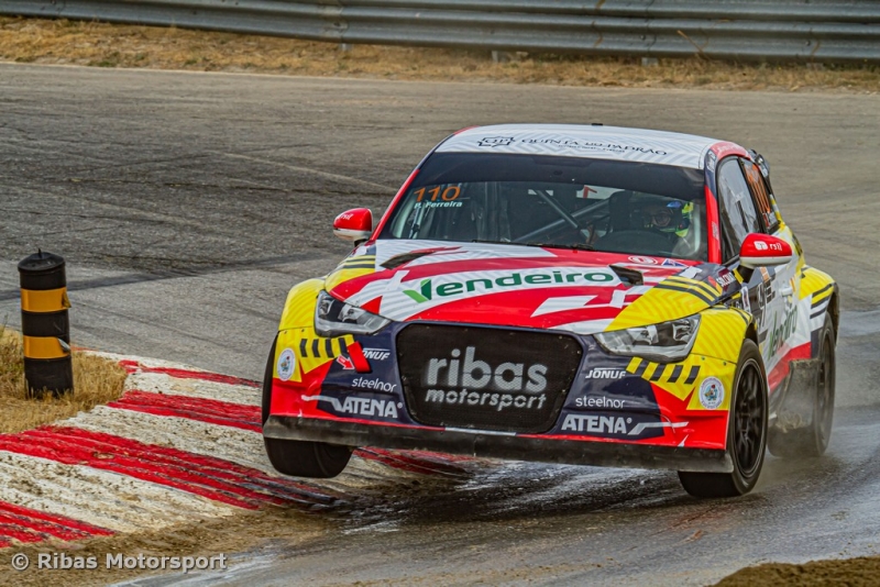 Luis Pedro Ferreira com problemas mec&acirc;nicos em Montalegre