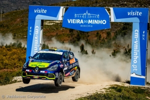 M&aacute;rio Castro e Ricardo Cunha come&ccedil;am &eacute;poca com p&oacute;dio nas 2RM