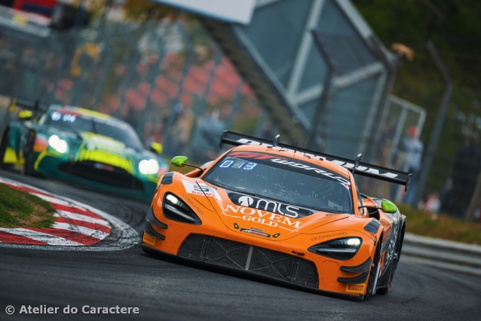 Guilherme Oliveira conquista primeira vit&oacute;ria no GT World Challenge Europe