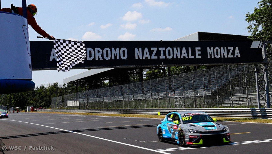 Comte charges to a maiden win at Monza