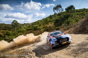 Hugo Lopes e Magda Oliveira no Team Hyundai Portugal no Rally 6 Cities North of Portugal