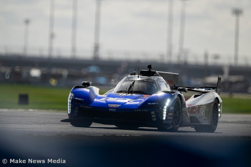Filipe Albuquerque abandona 24h de Daytona perto do final da corrida