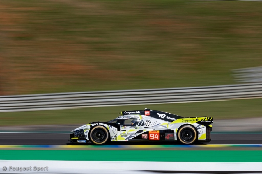 Both Peugeot 9X8s finish in the points at Sao Paulo
