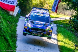 Armstrong in front, ERC title fight swings towards Marczyk