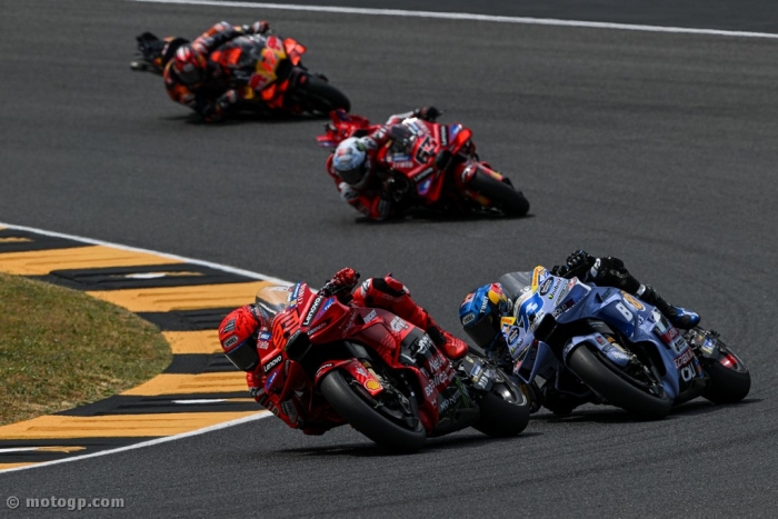 Marc Marquez battles to Mugello Sprint win