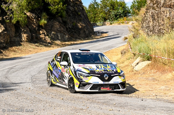 João Rodrigues impõe-se com autoridade no Clio Trophy Portugal