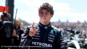 Antonelli wins in action-packed Silverstone Sprint