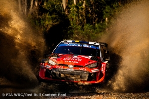 Solberg masters changing conditions to lead Rally Chile