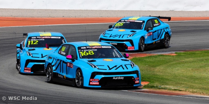 Ehrlacher deprives teammate Urrutia of Race 1 victory