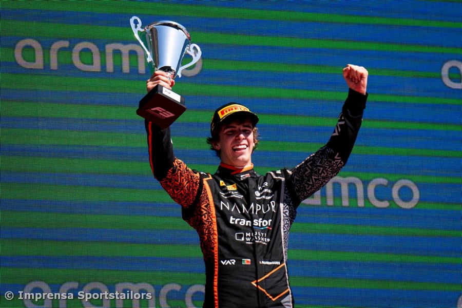 Ivan Domingues termina “fim-de-semana incrível” em Barcelona!
