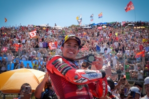 Marquez clinches Jerez Sprint victory as Quartararo crashes