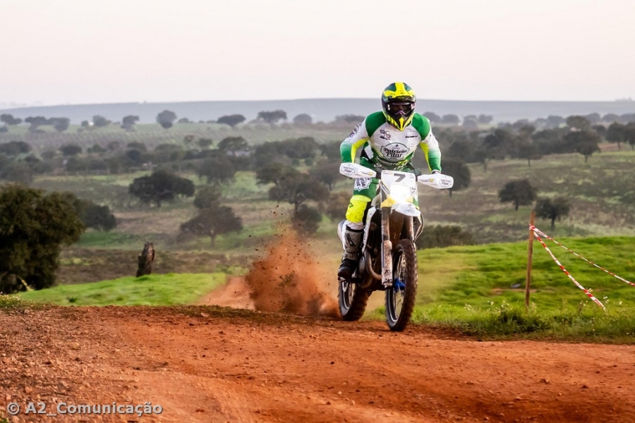 Bruno Santos aponta &agrave; vit&oacute;ria na Baja TT Norte de Portugal