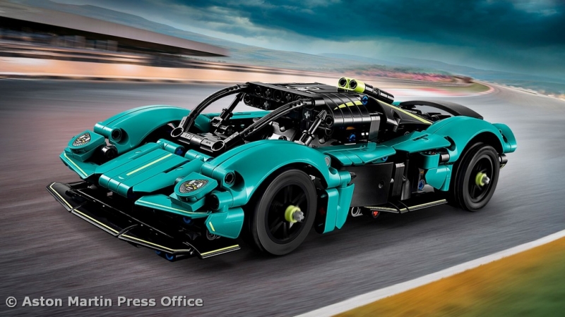 LEGO® Technic™ Aston Martin Valkyrie